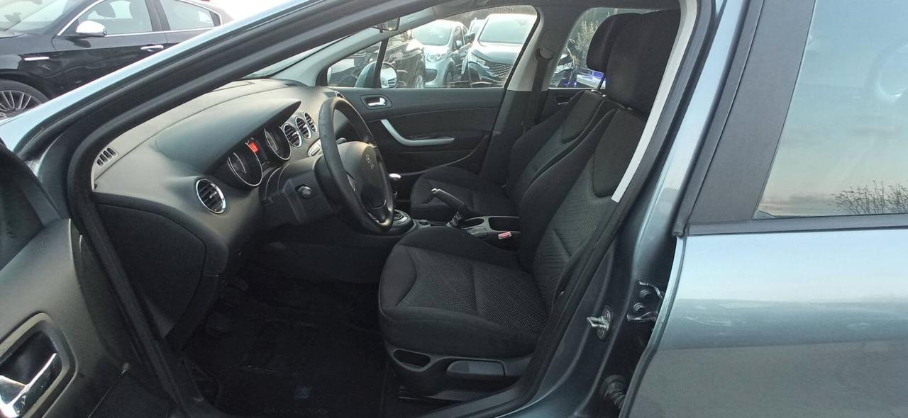 Peugeot 308 1.6 HDi 93CV