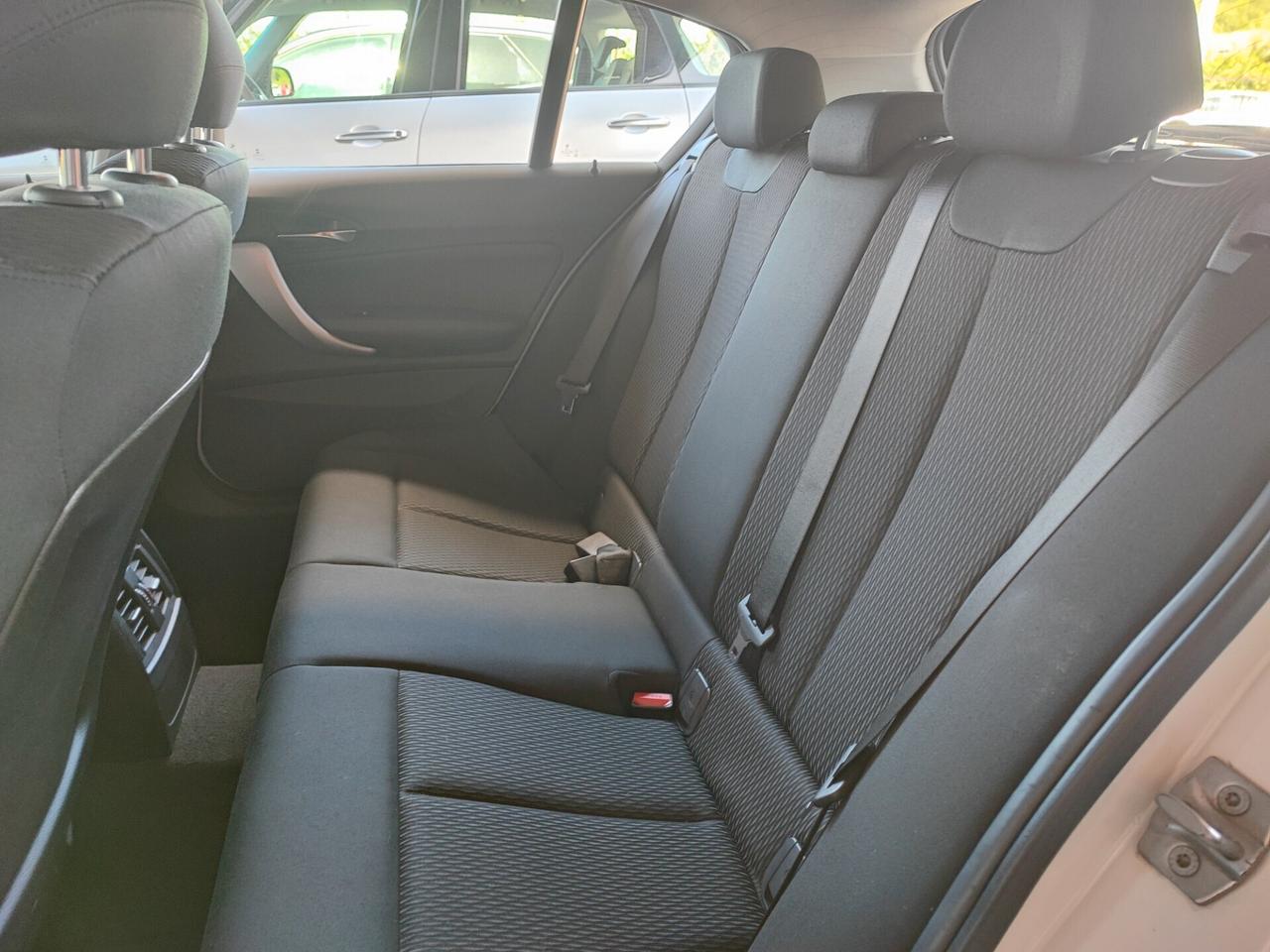 Bmw 116 116d 5p. Efficient Dynamics Urban