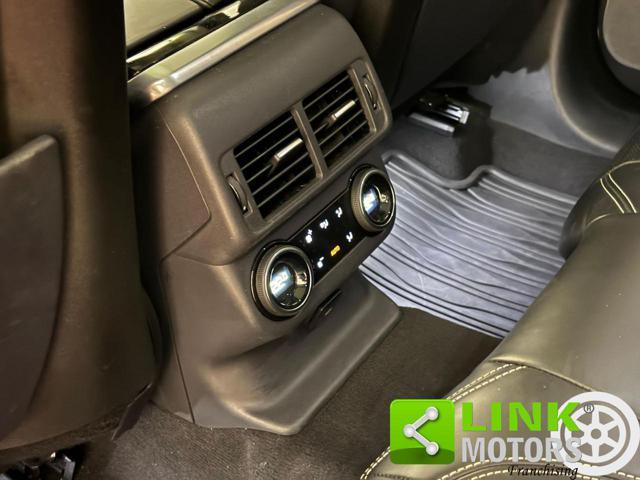 LAND ROVER Range Rover Velar 2.0D I4 240 CV R-Dynamic HSE - MOTORE 15000 KM