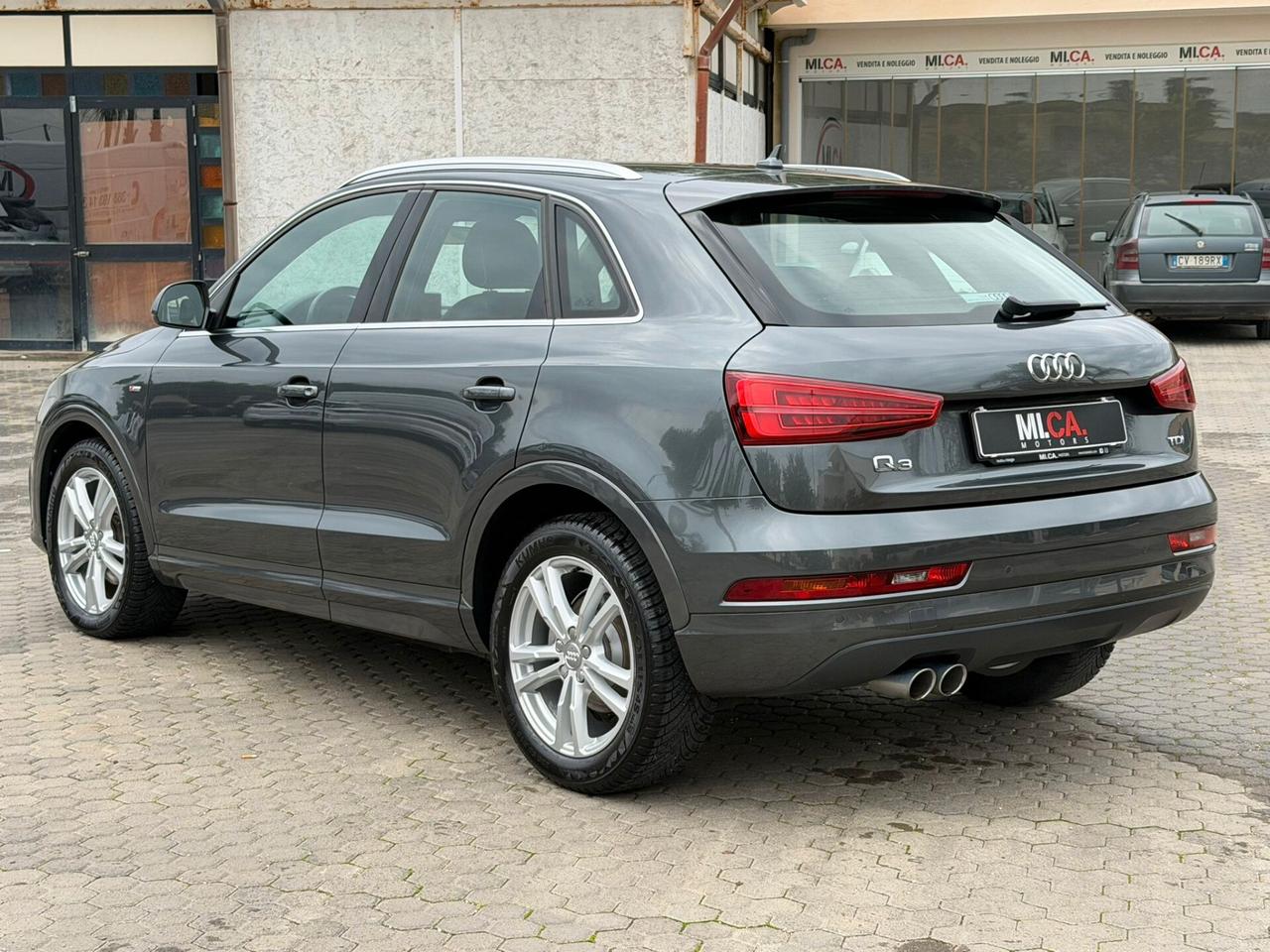 Audi Q3 2.0 TDI 120 CV S tronic Sport S-LINE