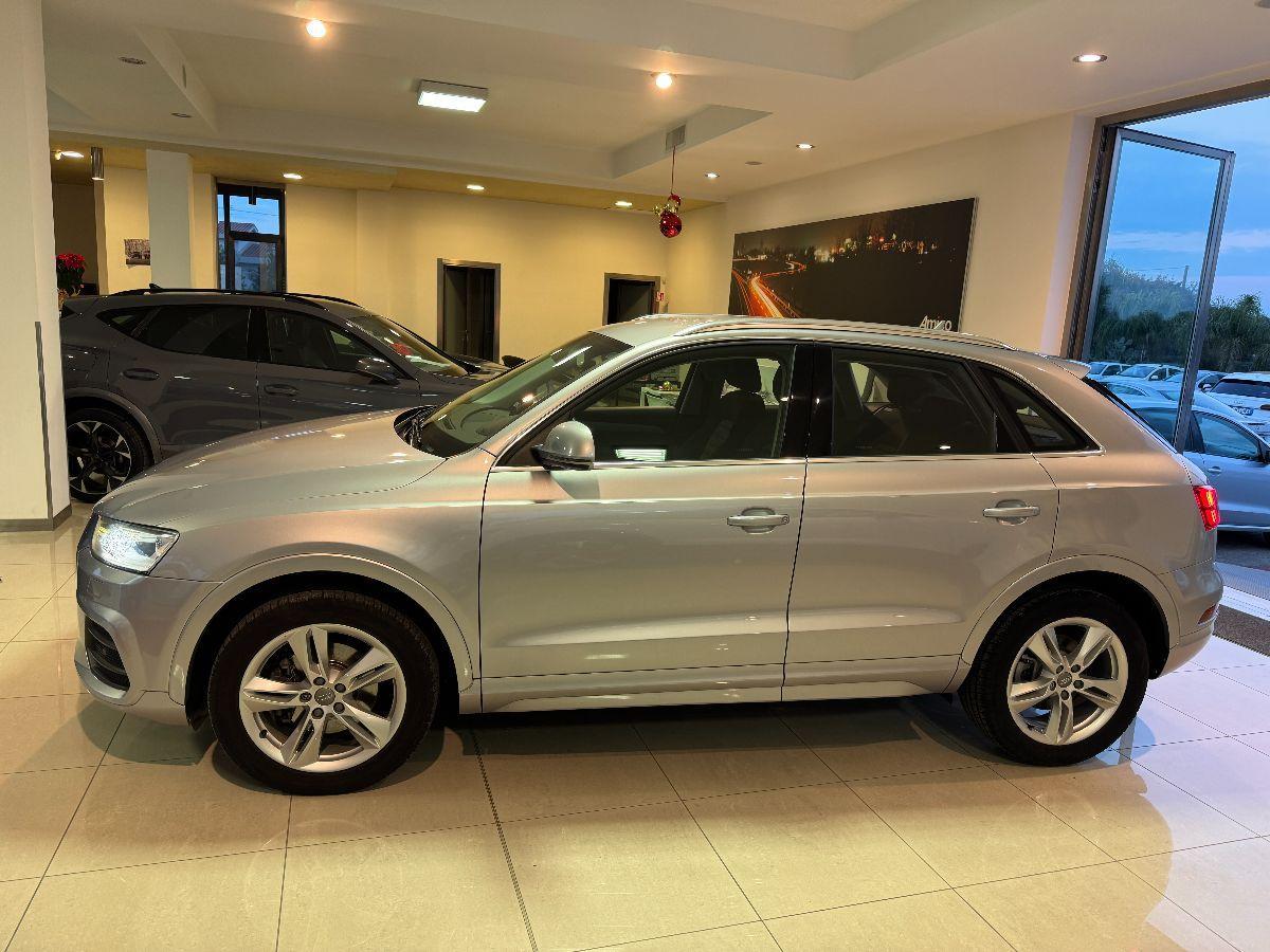 AUDI Q3 2.0 TDI 150 CV Sport Navi/Xeno/Led