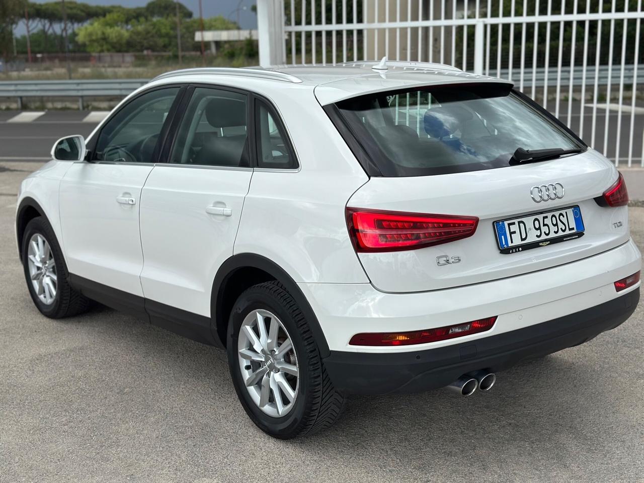 Audi Q3 2016 Restyling 2.0 TDI 120 CV Design PERFE