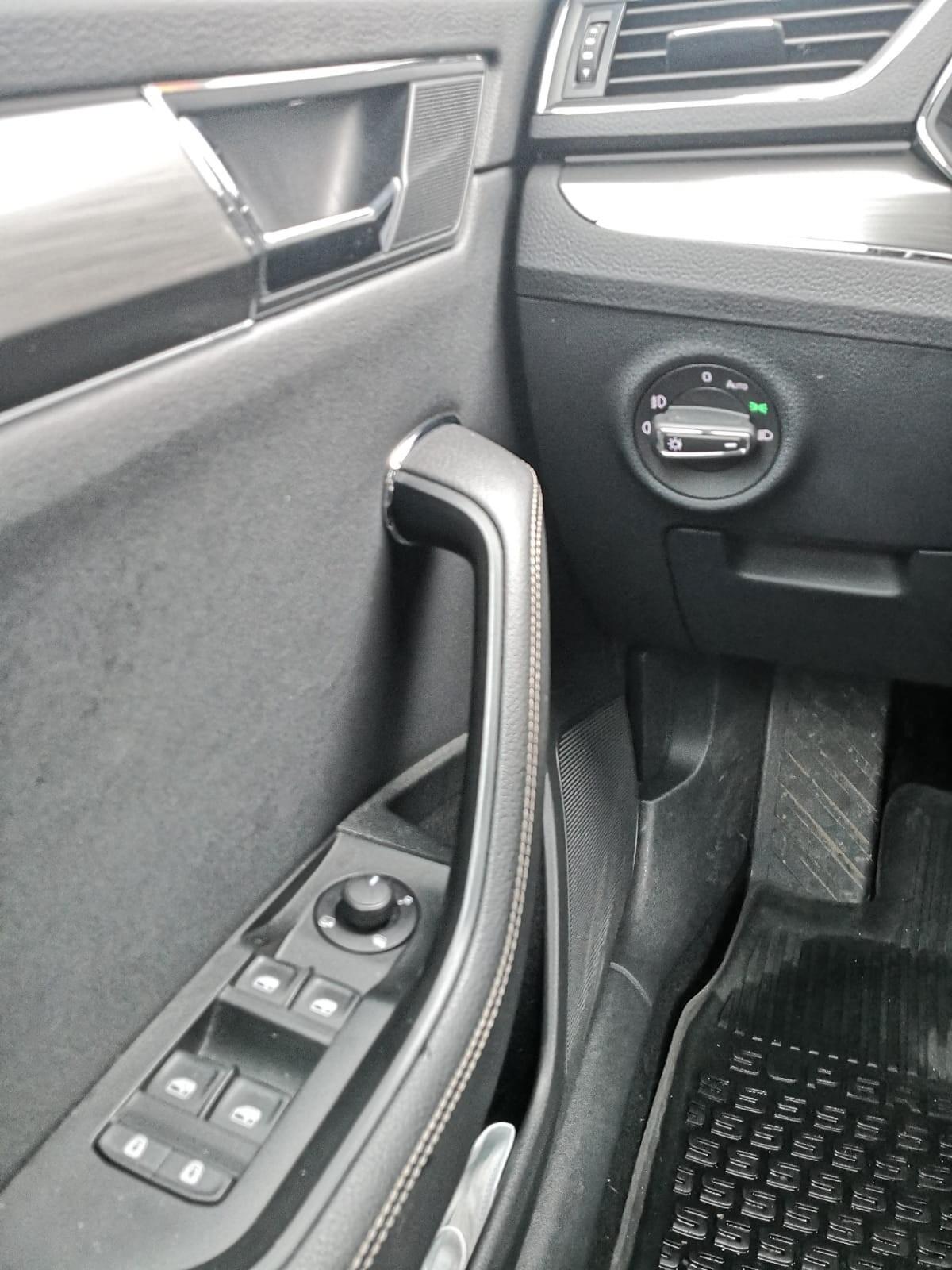 Skoda Superb 2.0 TDI 190 CV SCR DSG 4x4 Wagon Scout