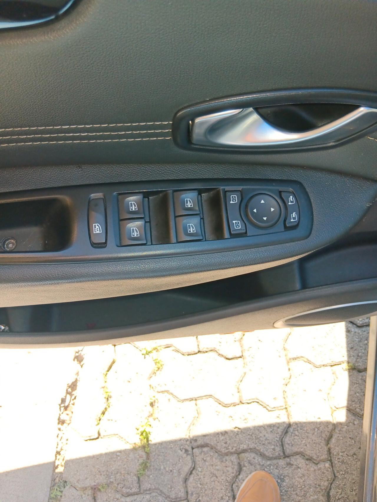 Renault Scenic Scénic X-Mod 1.5 dCi 110CV Luxe automatic