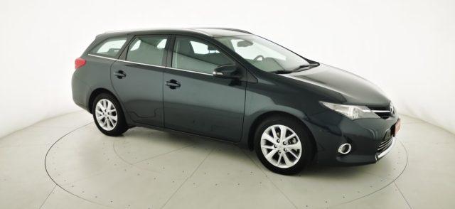 TOYOTA Auris Touring Sports 1.4 D-4D Lounge