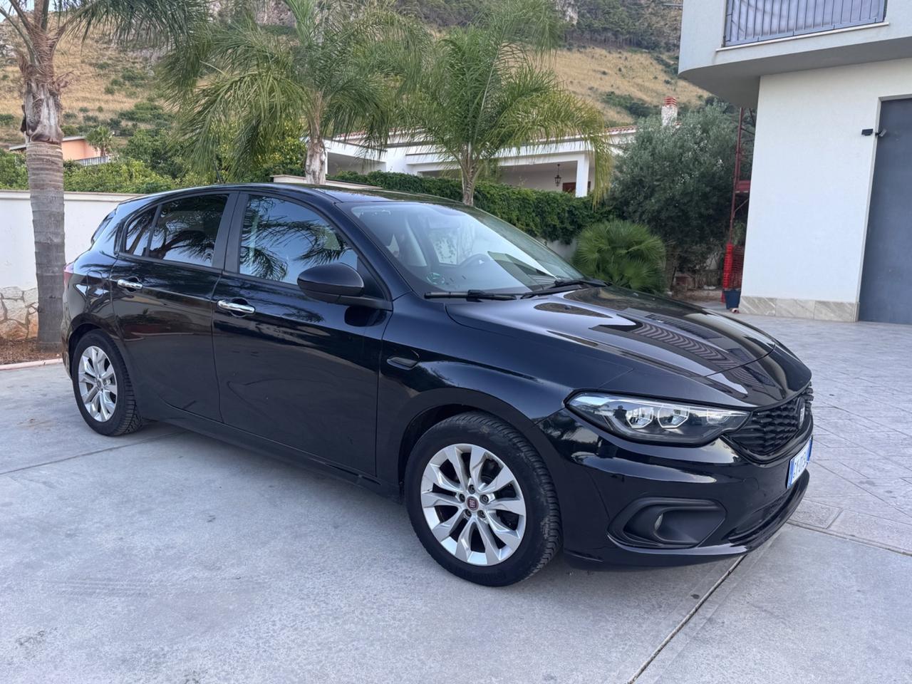Fiat Tipo 1.6 Mjt S&S 5 porte Easy