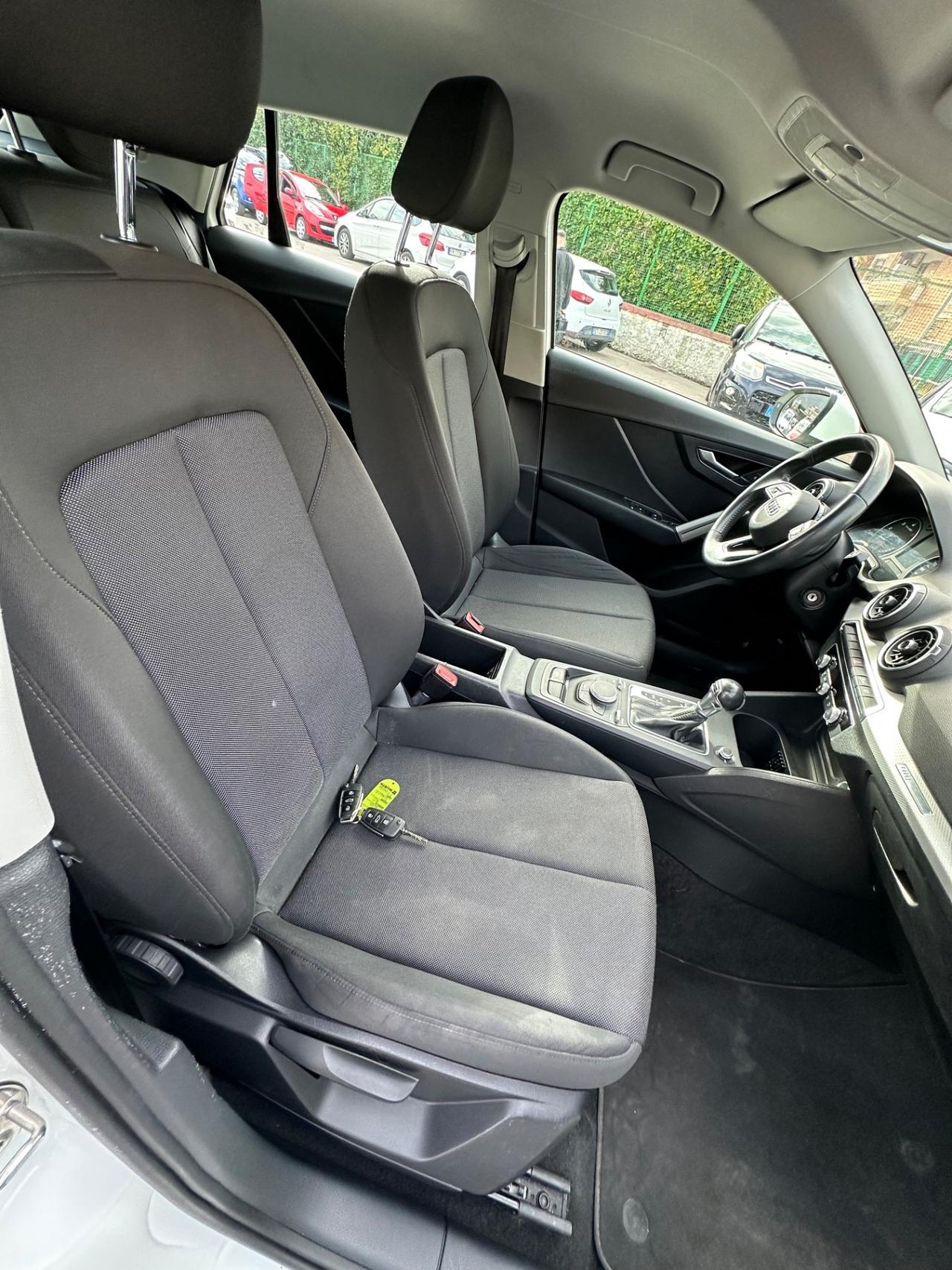 Audi Q2 30 TDI S tronic Identity Black