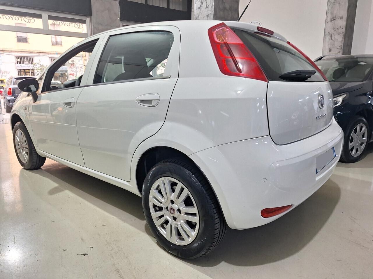 Fiat Punto 1.4 Natural Power 77CV Lounge 2017