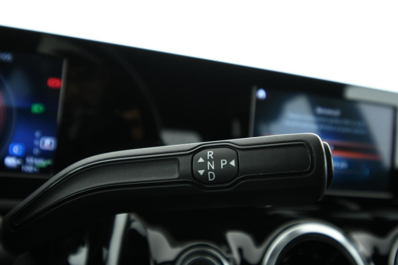 Mercedes-Benz GLA 250 e phev (eq-power) Sport auto CAMERA+LED+C18"