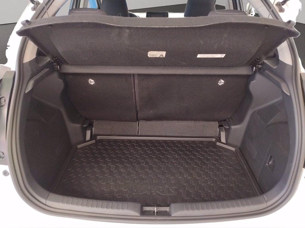 TOYOTA Yaris 1.0 active del 2022