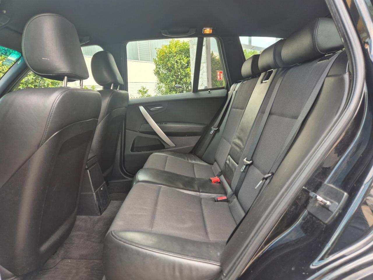 Bmw X3 3.0d ,218 CV /PELLE /SENSORI