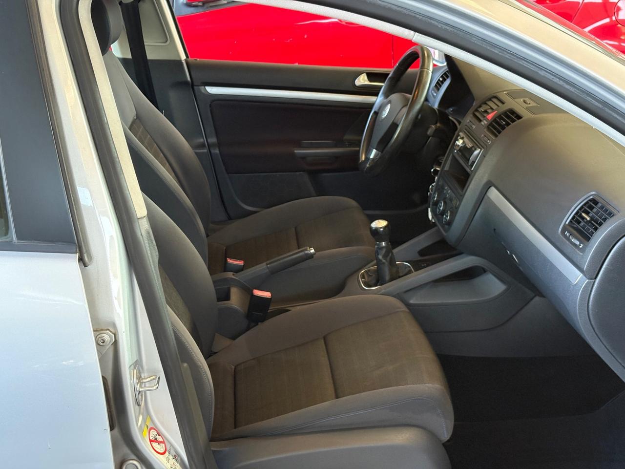 Volkswagen Golf 1.6 5p. Comfortline