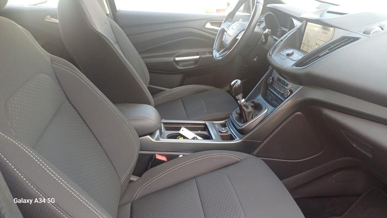 Ford Kuga 1.5 TDCI 120 CV S&S 2WD Titanium