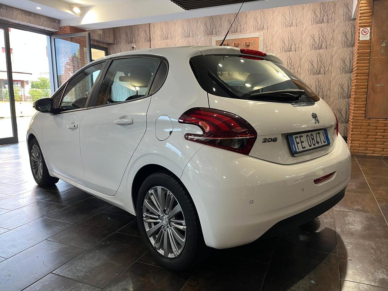 Peugeot 208 PureTech 82 5 porte Access