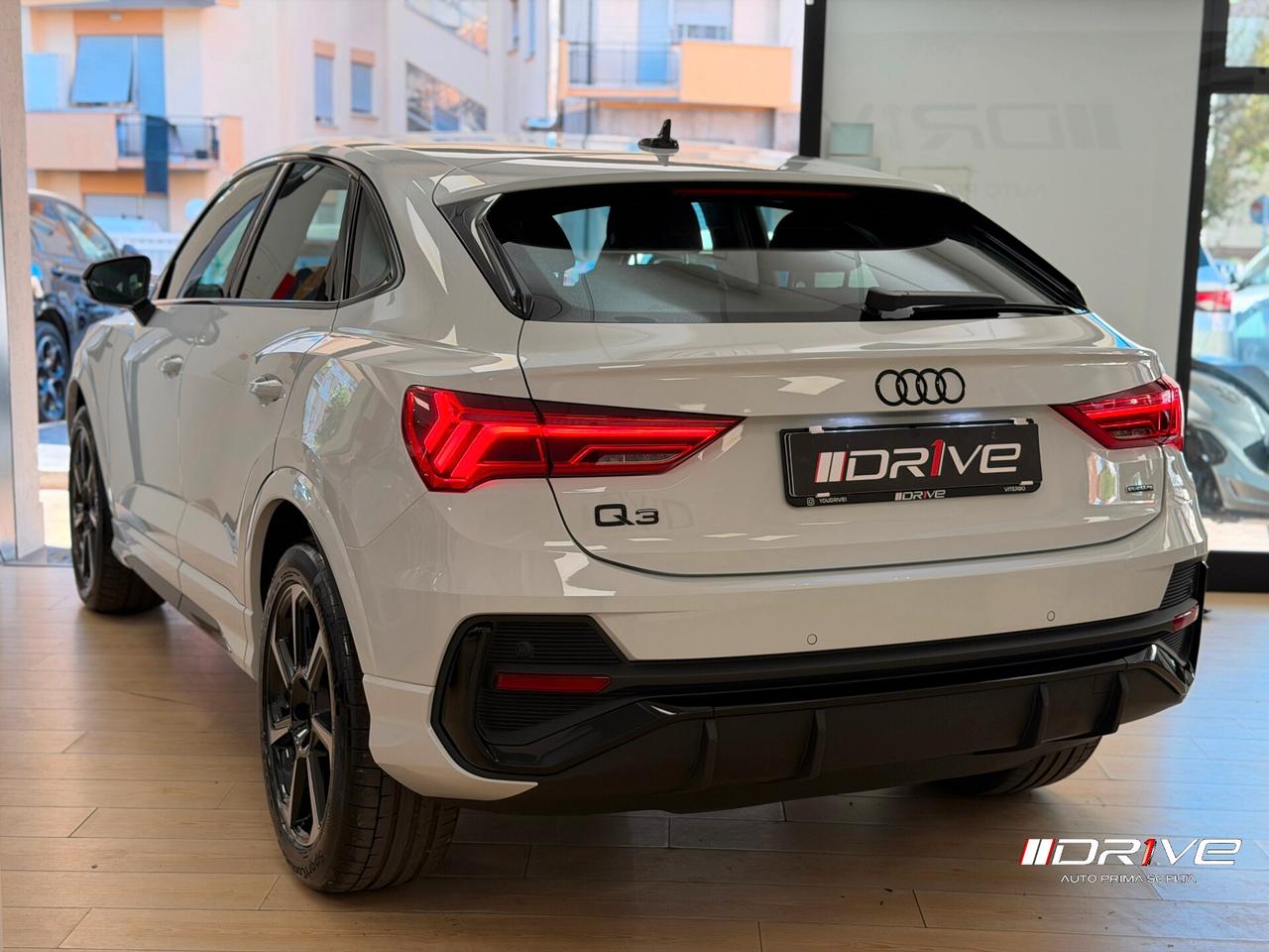 AUDI Q3 2ª serie Q3 SPB 40 TFSI quattro S tron...
