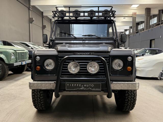 LAND ROVER Defender 110 TD5 CREW CAB TOMB RIDER *250 / MONDO*