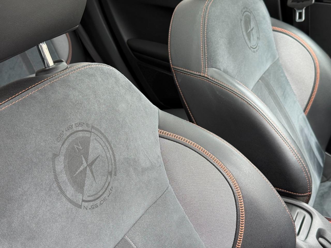 Peugeot 2008 BlueHDi 120 S&S Tetto Pelle JBL Luci Ambiente