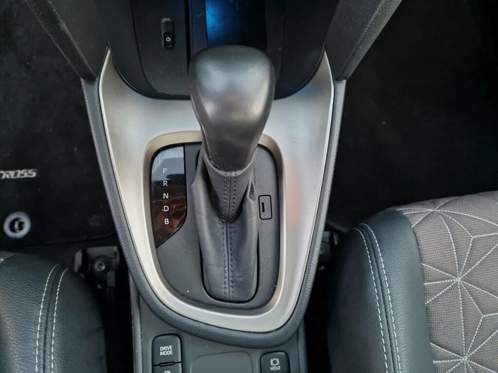 Toyota Yaris Cross 1.5 H Lounge FWD E-CVT