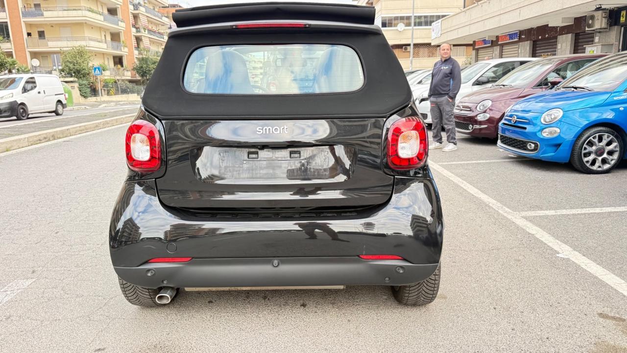 Smart ForTwo 90 0.9 T twinamic cabrio Prime LED NAVI KAMERA JBL PACCHETTO BRABUS PDC