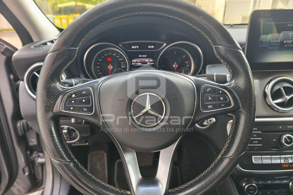 MERCEDES GLA 220 d Automatic 4Matic Premium