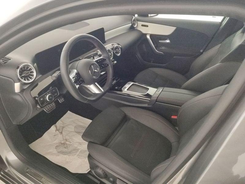 Mercedes-Benz Classe A A 180 d AMG Line Advanced Plus auto