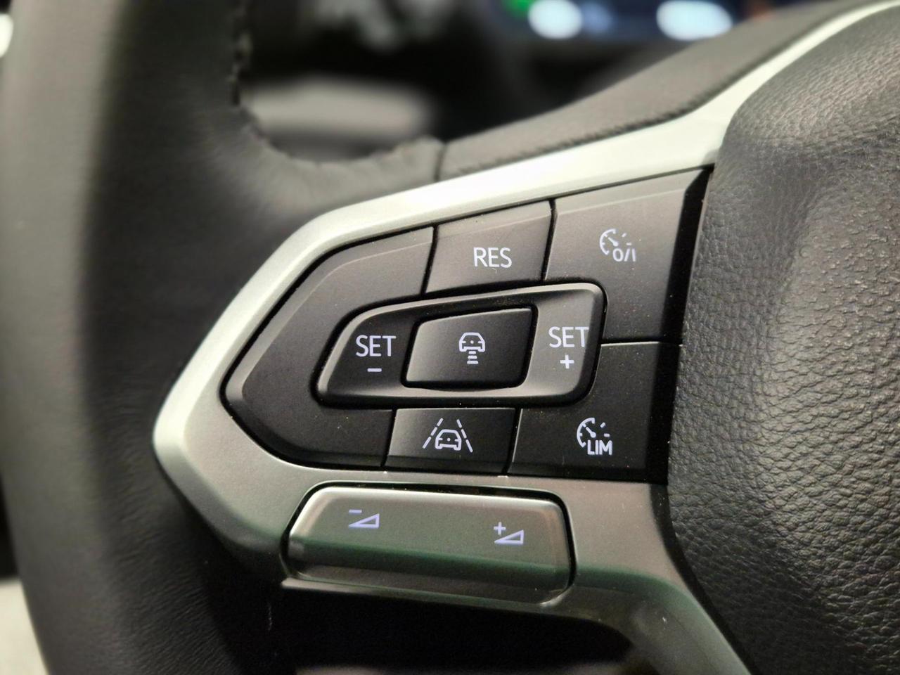 VOLKSWAGEN Amarok 3.0 V6 TDI 241CV 4MOTION aut. Aventura