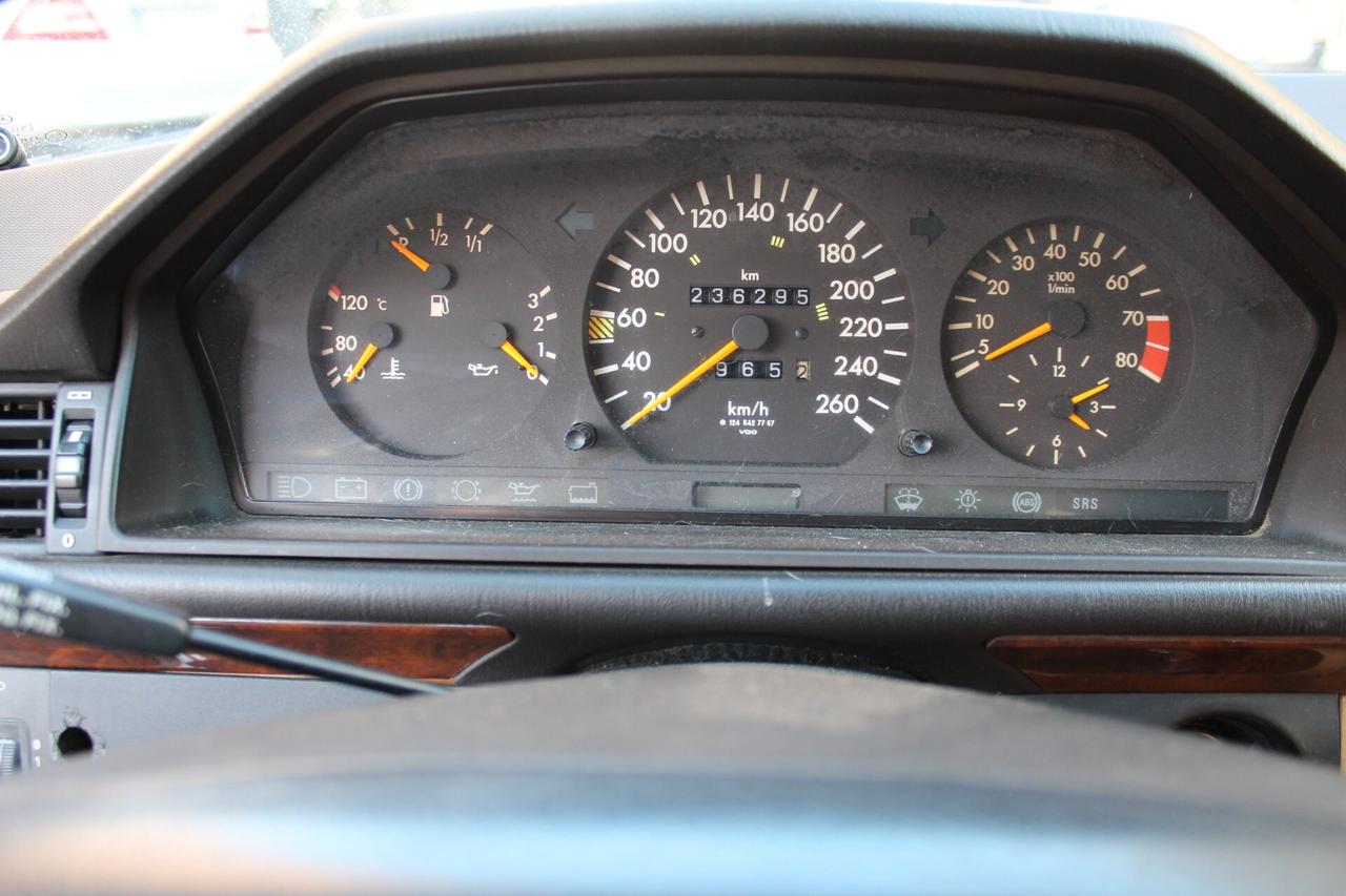 Mercedes-benz 300 CE-24