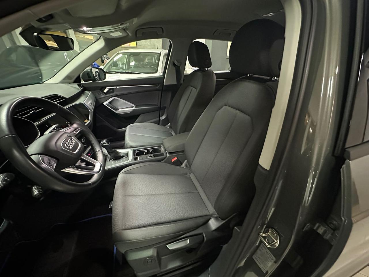 Audi Q3 Business Advanced 1.5 35 TFSI #7964