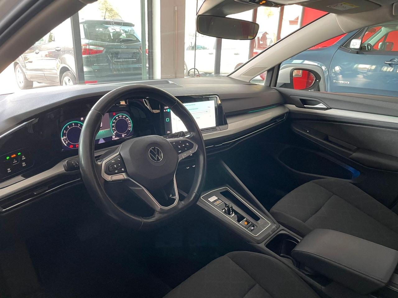 VOLKSWAGEN GOLF 8 1.0 eTSI LIFE DSG 110cv