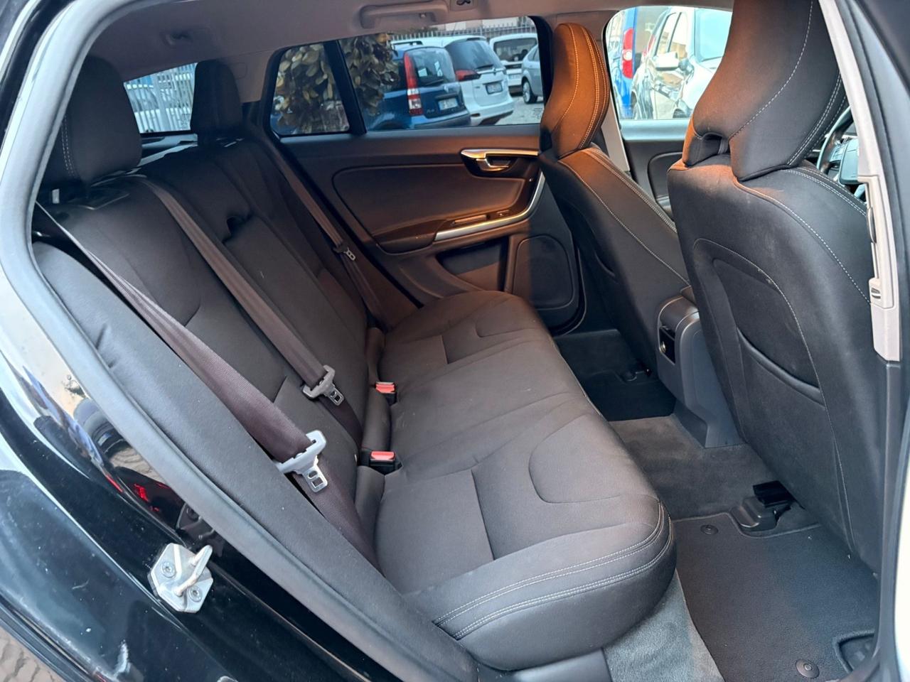 Volvo V60 D2 1.6 Kinetic