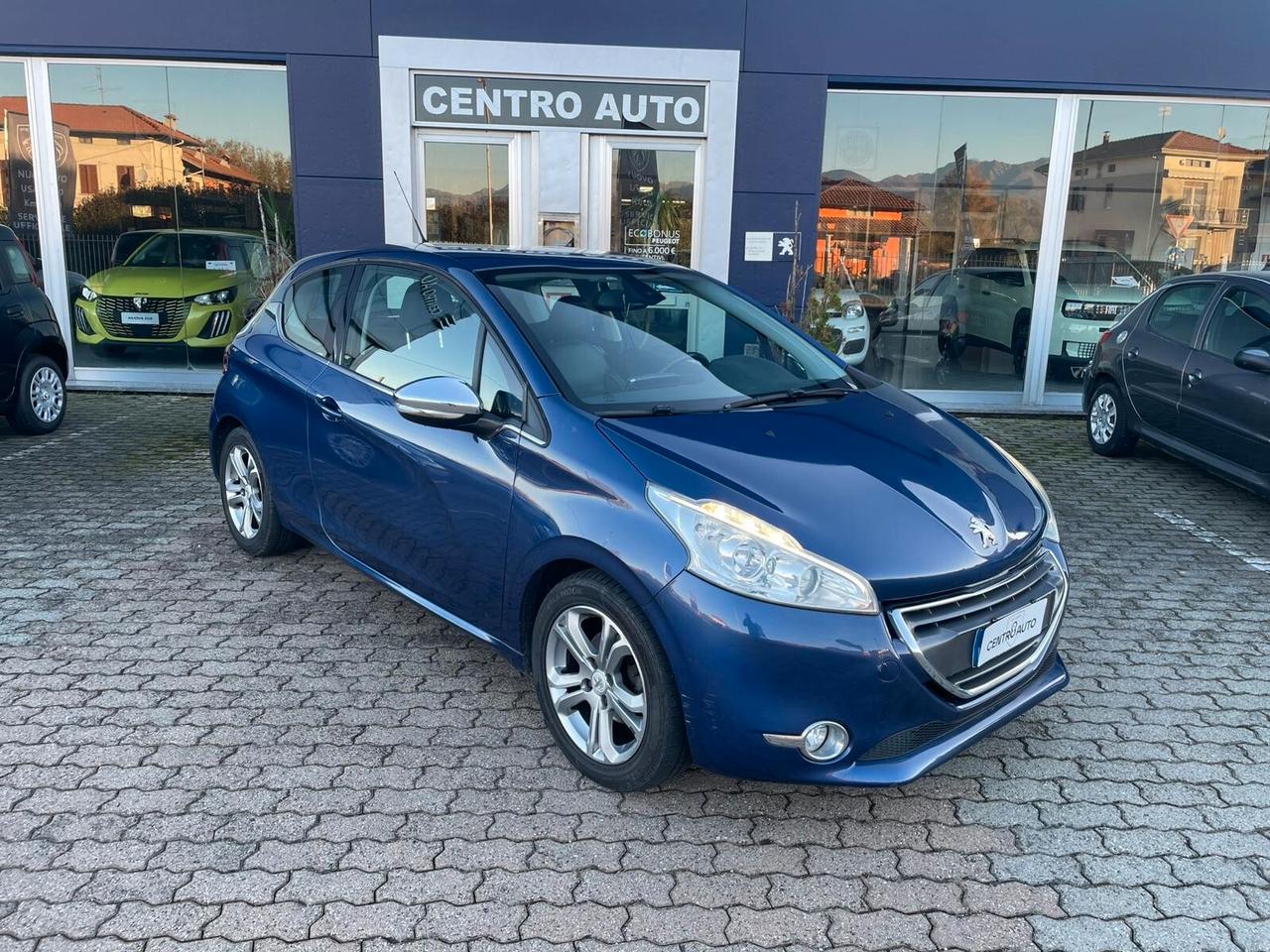 Peugeot 208 1.2 VTi 82 CV 3 porte Allure