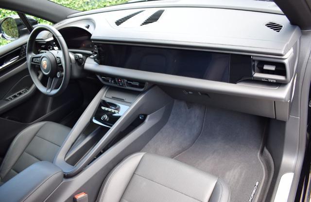 PORSCHE Macan Ev 265 KW (360HP)