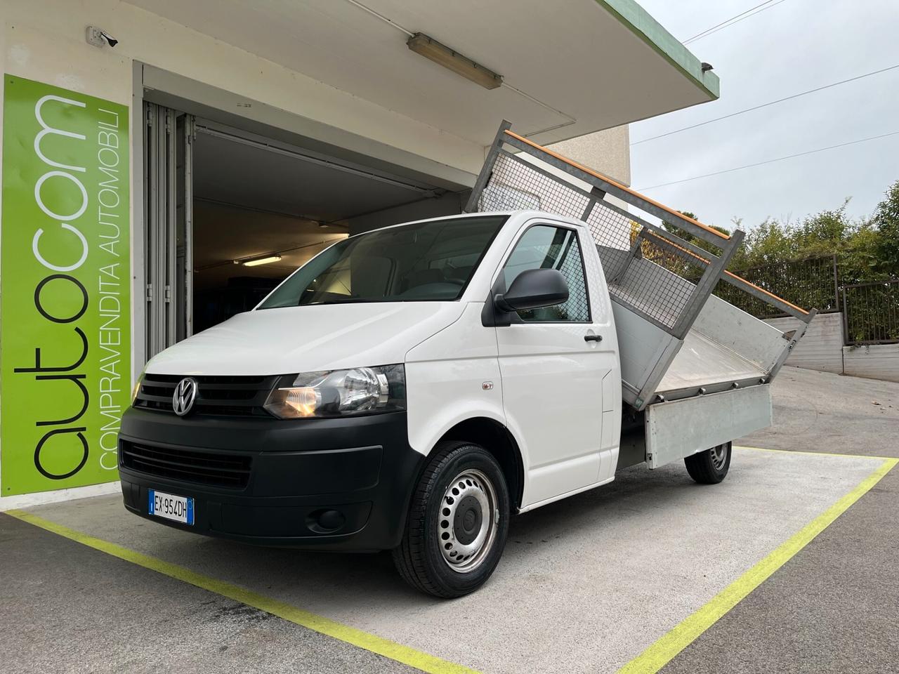 Volkswagen T5 Transporter 2.0TDI RIBALTABILE TRILA