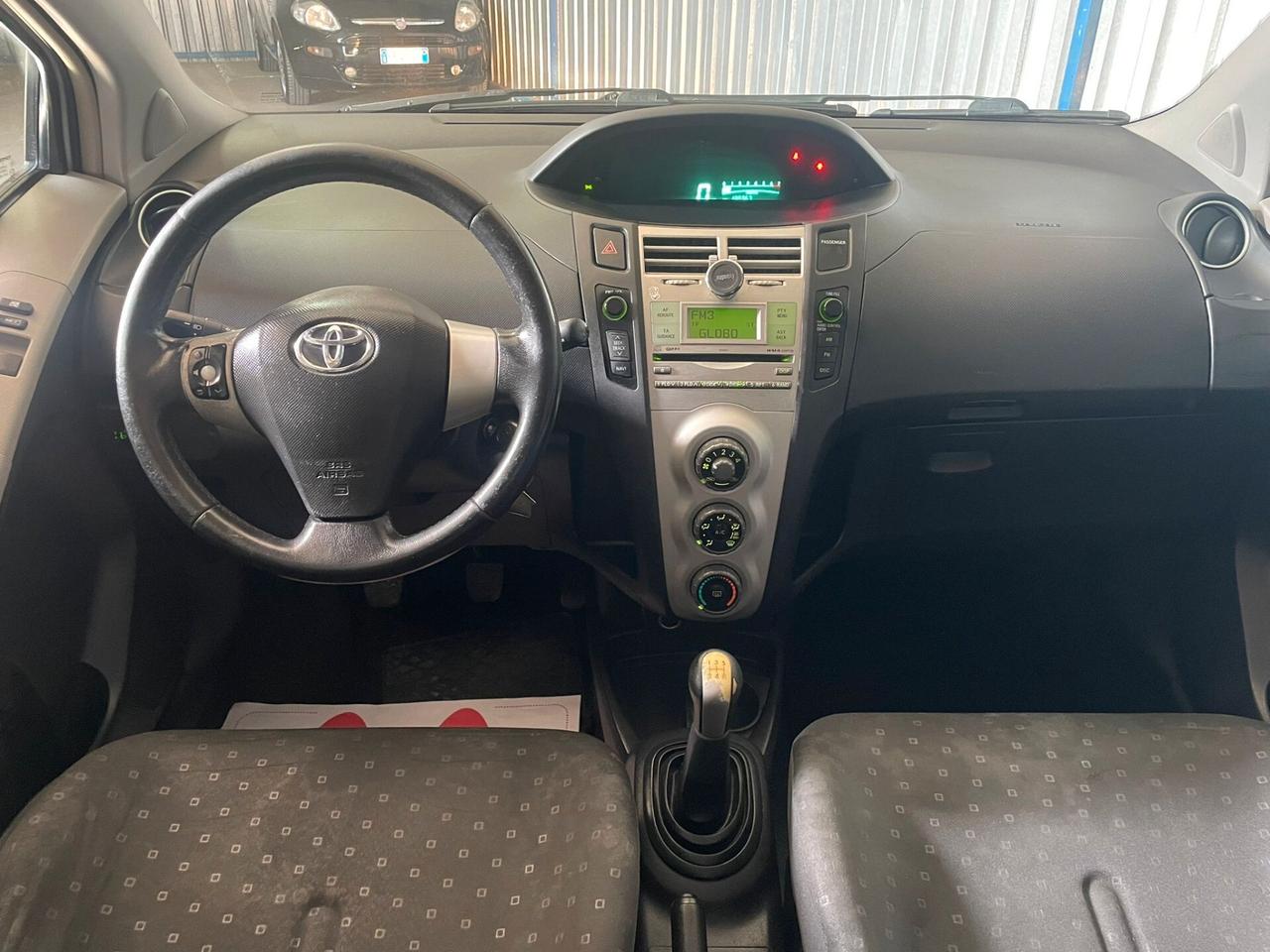 TOYOTA YARIS 1.0 - NEOPATENTATI