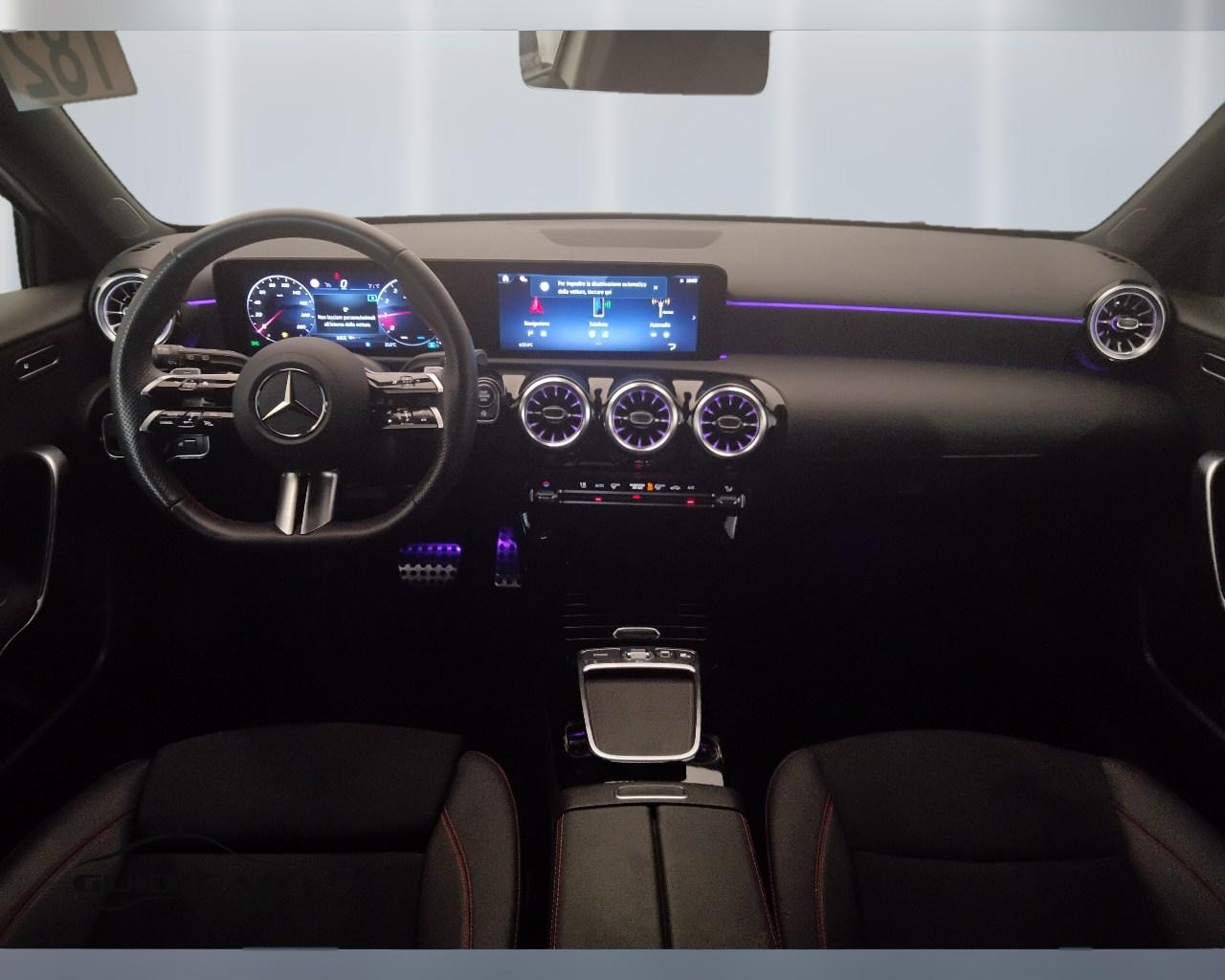 Mercedes-Benz Classe A - W177 2023 - A 180 AMG Line Advanced Plus Digital Edition auto