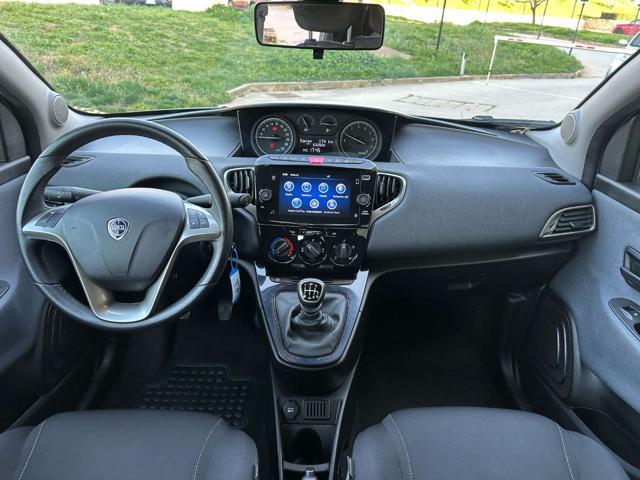 LANCIA Ypsilon 1.0 FireFly 5 porte S&S Hybrid Gold