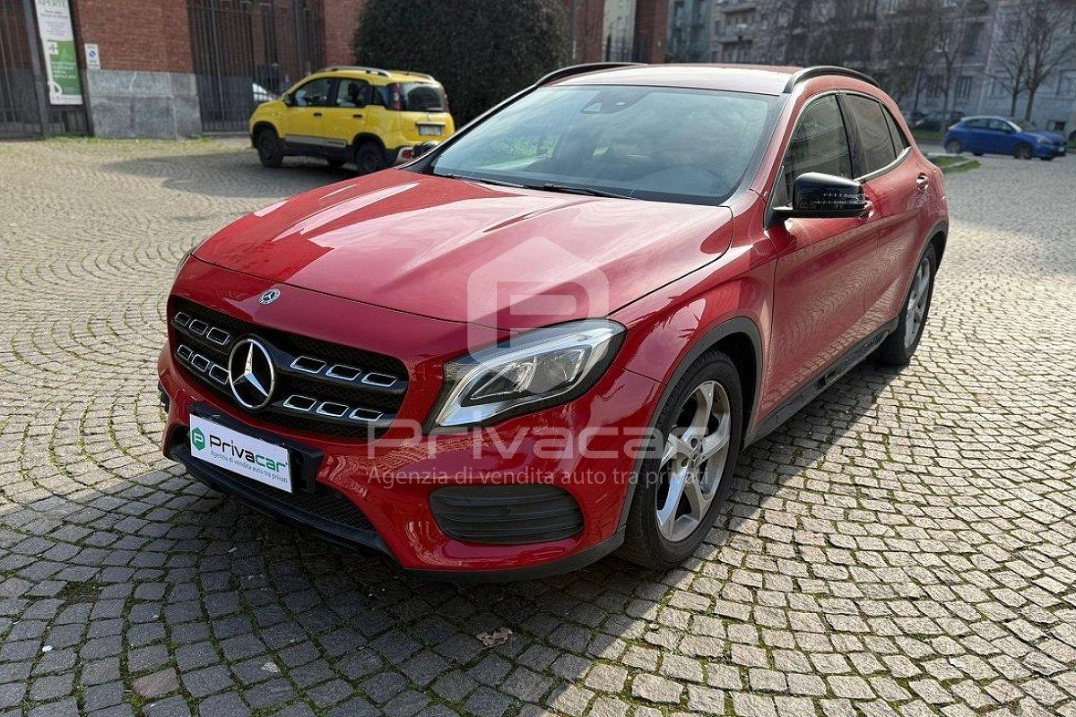 MERCEDES GLA 200 Premium