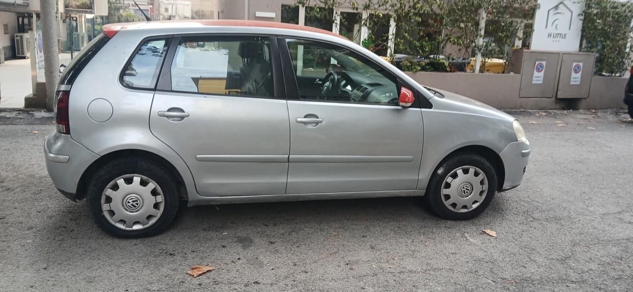 Volkswagen Polo 1.2/70CV 12V 5p. Trendline