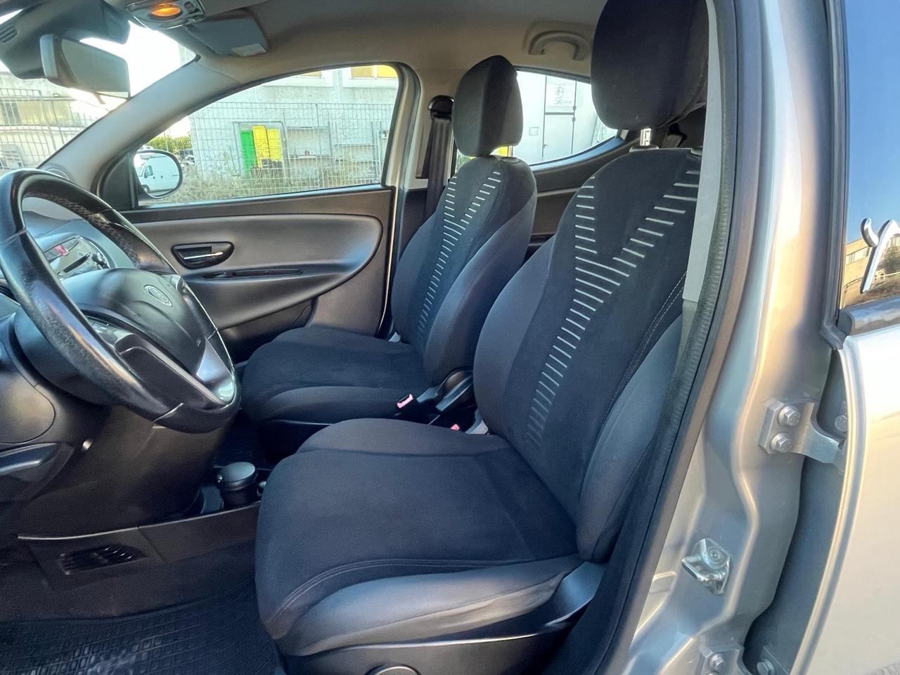 Lancia Ypsilon 1.2 S&S Platinum 127000 km