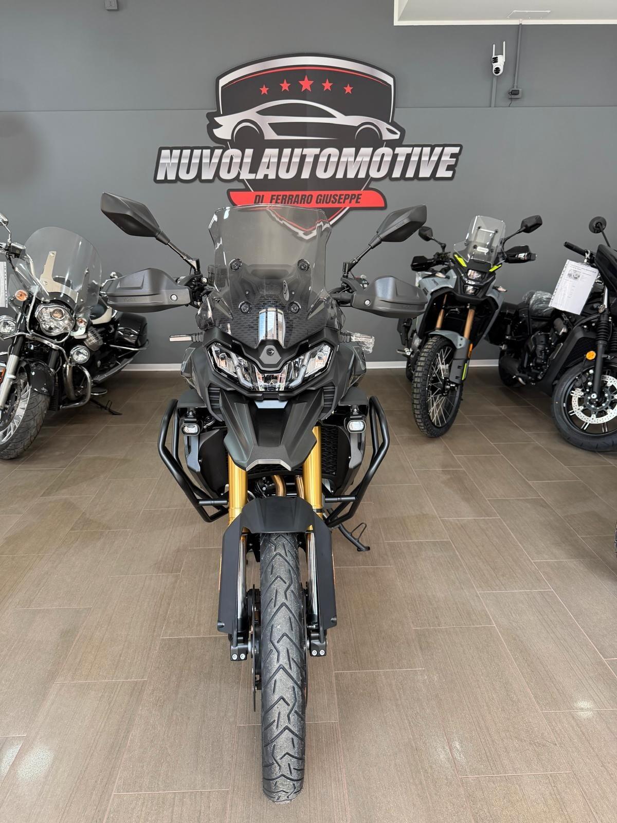 Voge Valico 900 black knight a rate da 100 al mese