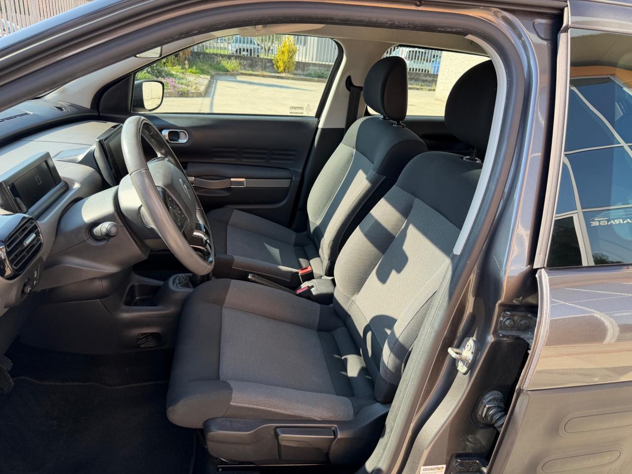 Citroen C4 Cactus BlueHDi 100 Shine