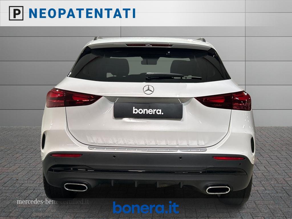 Mercedes GLA 180 180 D AMG Line Premium Plus 8G-DCT