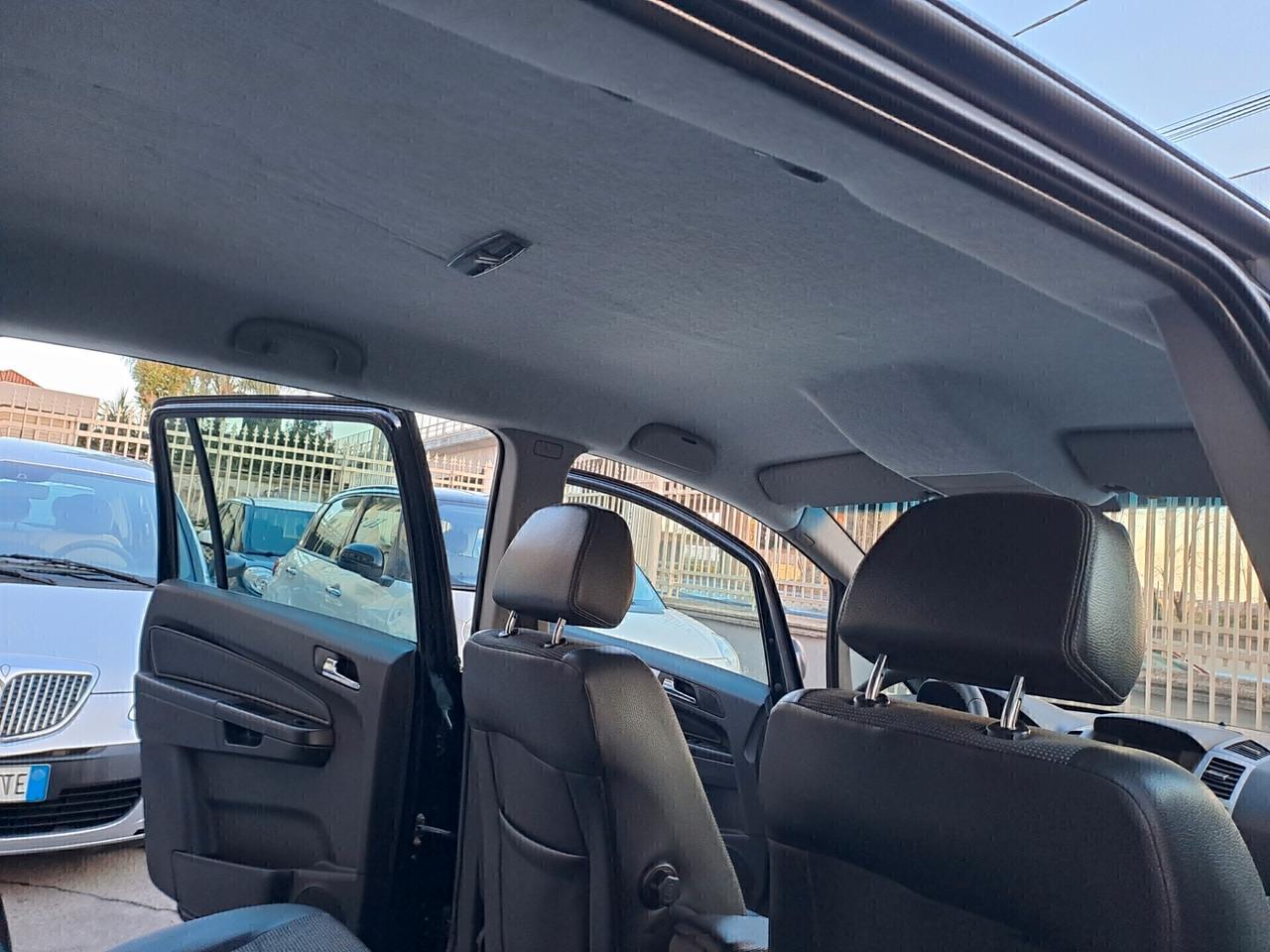 Opel Zafira 1.9 CDTI 120CV Cosmo 7 POSTI