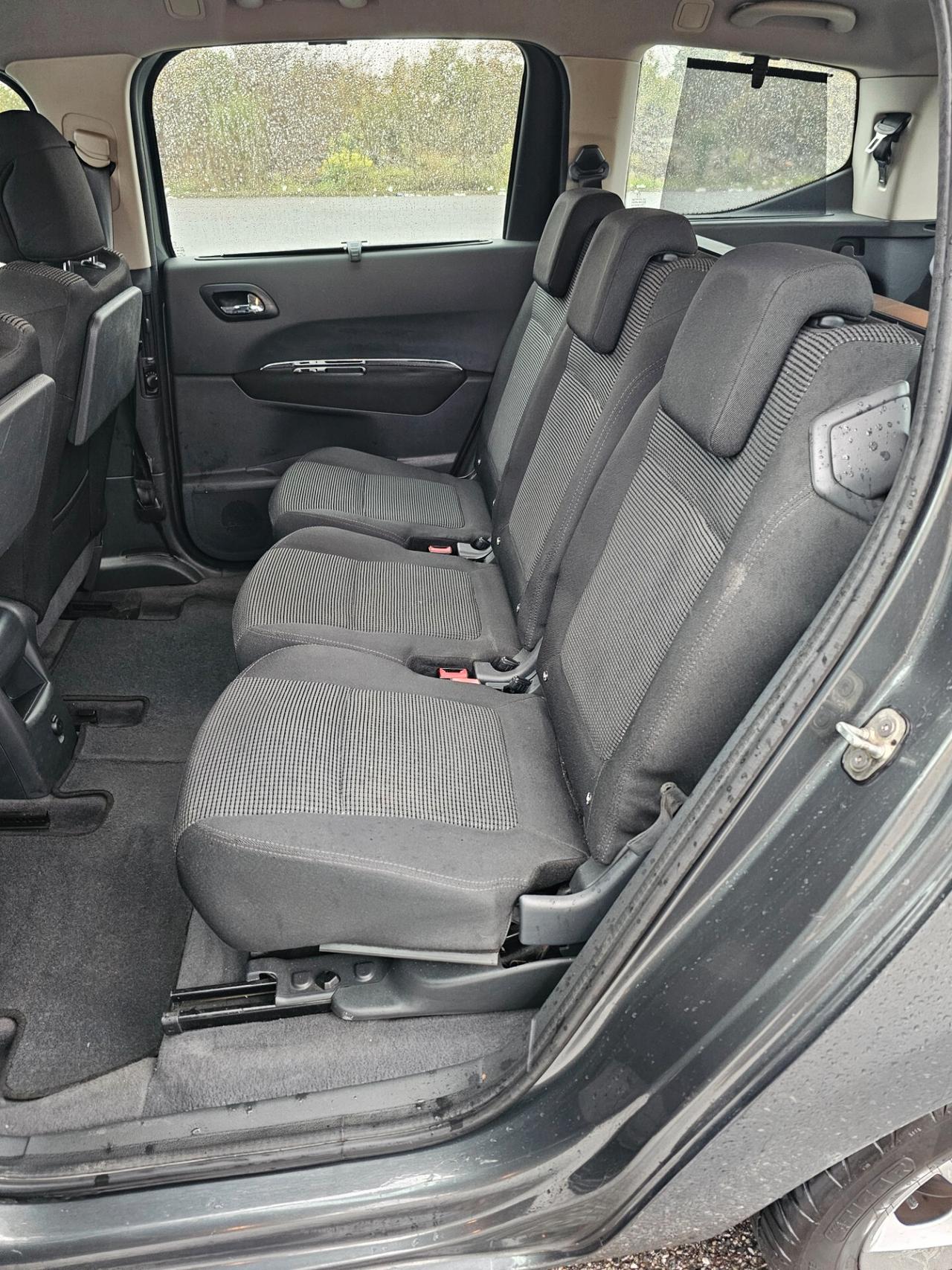 Peugeot 5008 7 POSTI 1.6 HDi 110CV