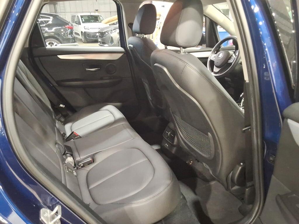 BMW 216D ACTIVE TOURER 116CV STEPTRONIC BUSINESS ADVANTAGE ( FARI LED - PELLE - CRUISE - NAVI - PDC )