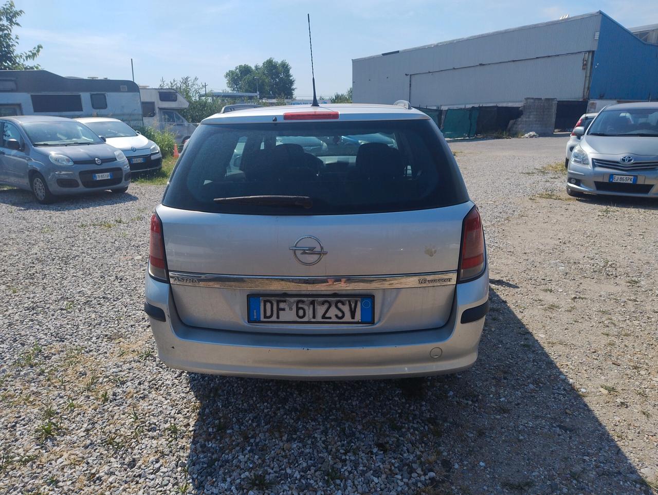 Opel Astra 1.6 16V VVT Station Wagon Cosmo