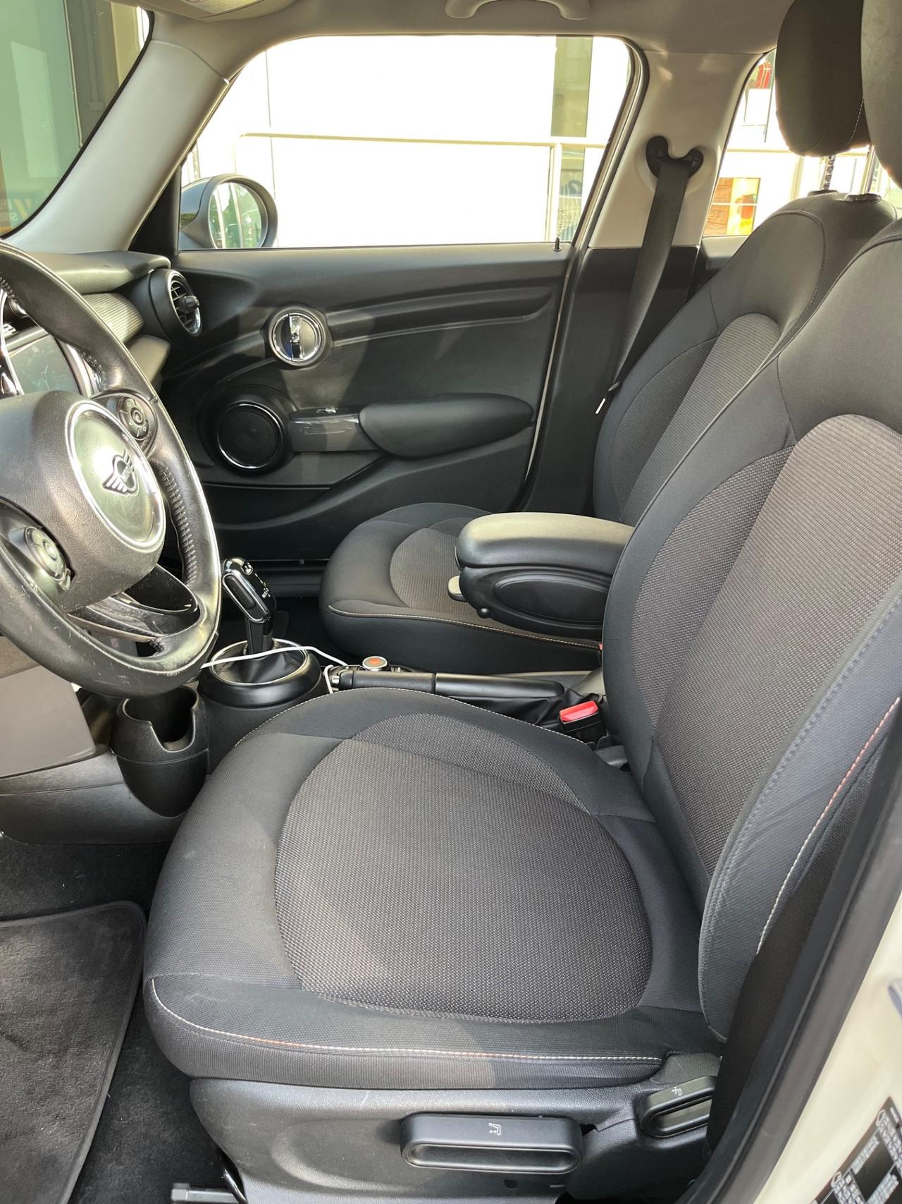 Mini 1.5 Cooper D Baker Street 5 porte