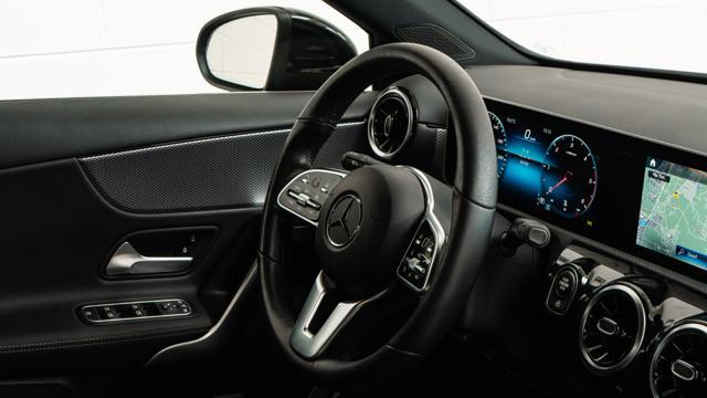 MERCEDES-BENZ A 180 d Auto IVA NEOPATENTATI PERFETTA
