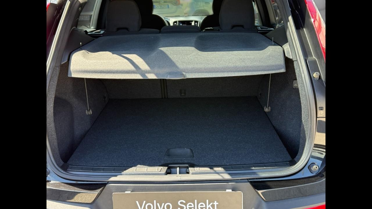 VOLVO XC40 2023 - XC40 1.5 t4 recharge phev Essential auto