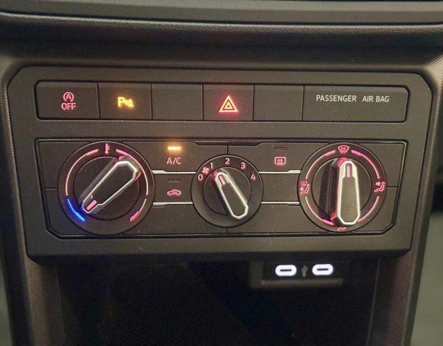 VOLKSWAGEN T-Cross 1.0 TSI Sport *SOLO 26000 KM * PARI AL NUOVO *